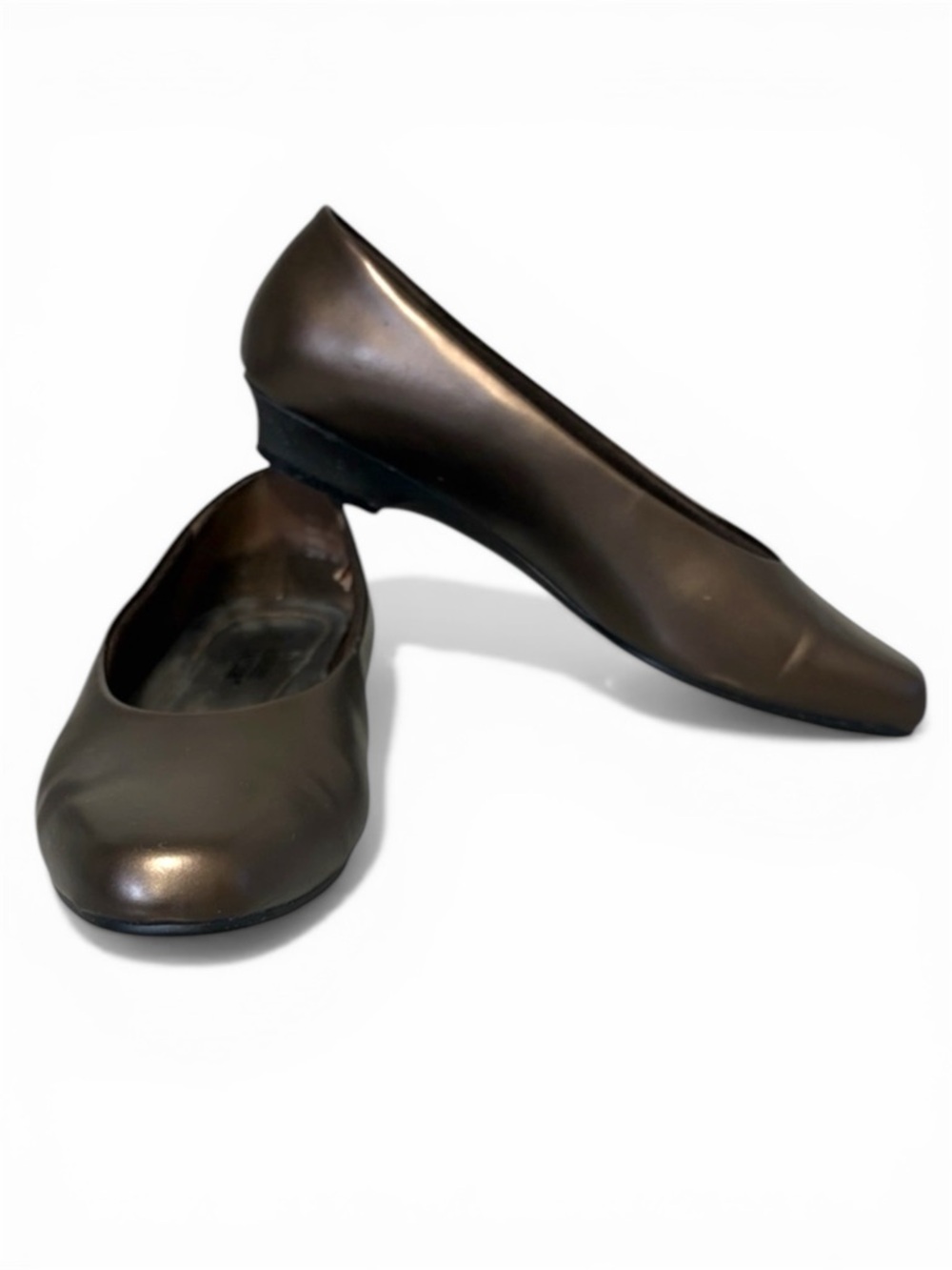 Ashley Taylor Bronze Brown Almond Toe Dress Flats Size 6.5 Wide
